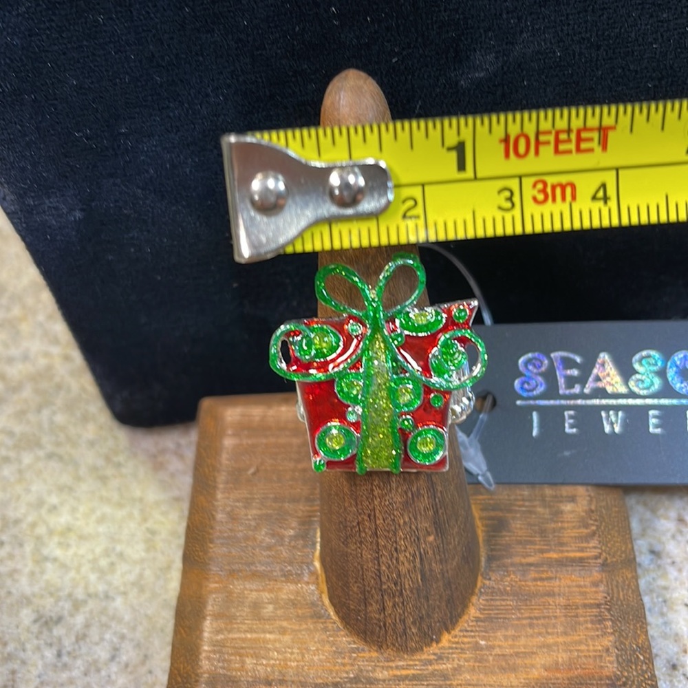 STRETCH PRESENT 🎁 RING R D/GREEN/SILVER COLOR. - Picture 4 of 10